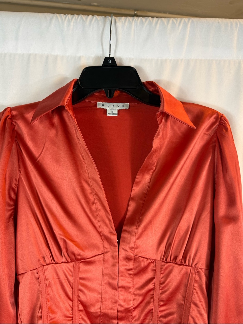 HYFVE Coral Satin Cropped Corset Blouse. Size:S - Picture 4 of 13